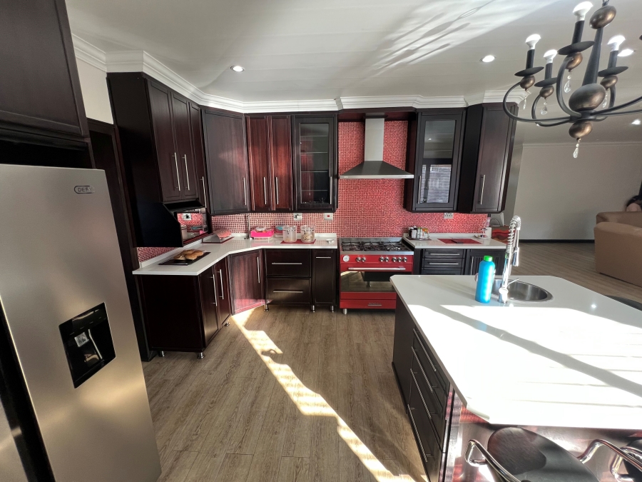 3 Bedroom Property for Sale in Wilkoppies North West